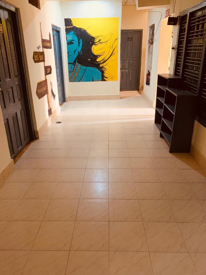 Travo Tales Varanasi Albergue Exterior foto
