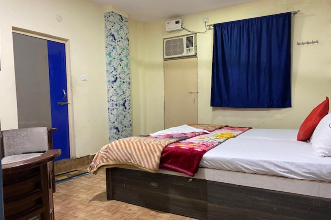 Travo Tales Varanasi Albergue Exterior foto